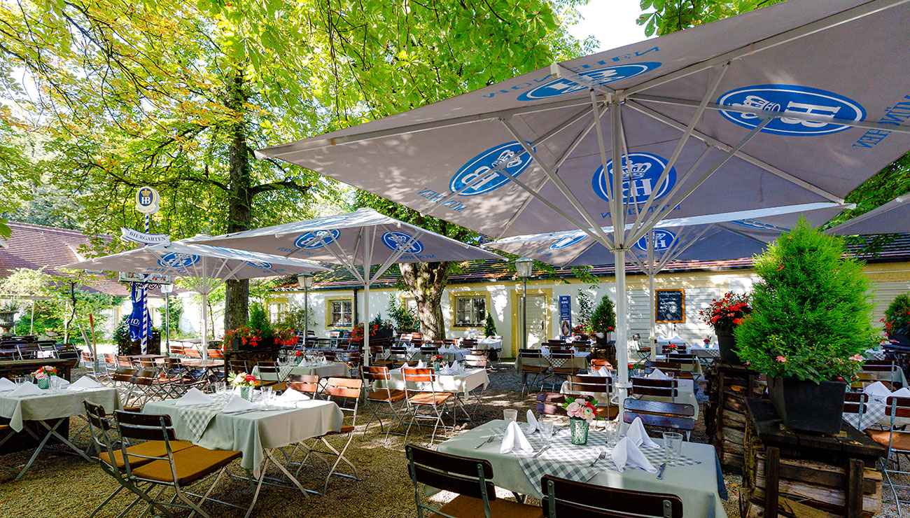 Biergarten in der Schlosswirtschaft Schwaige, München